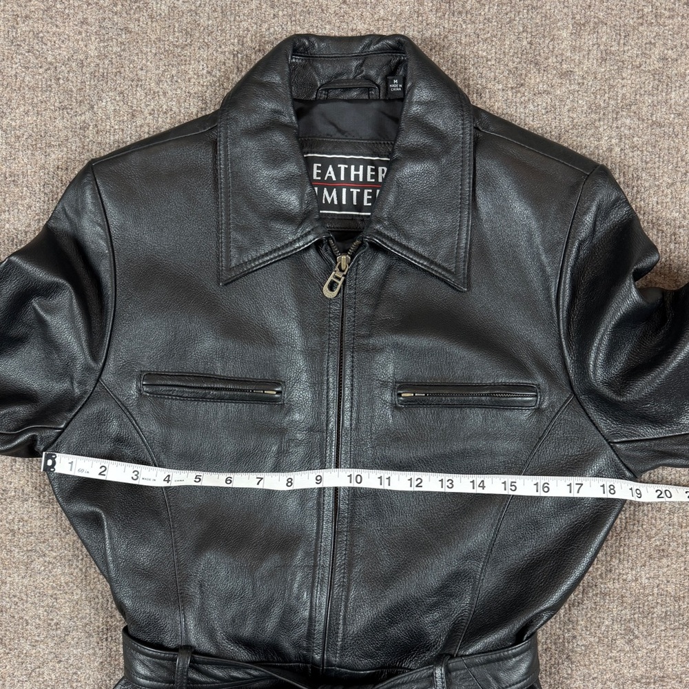 Black belted jacket - Picture 10 of 10